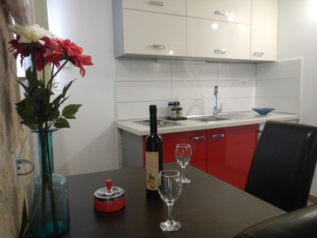 Apartments Valter Тисно Екстер'єр фото
