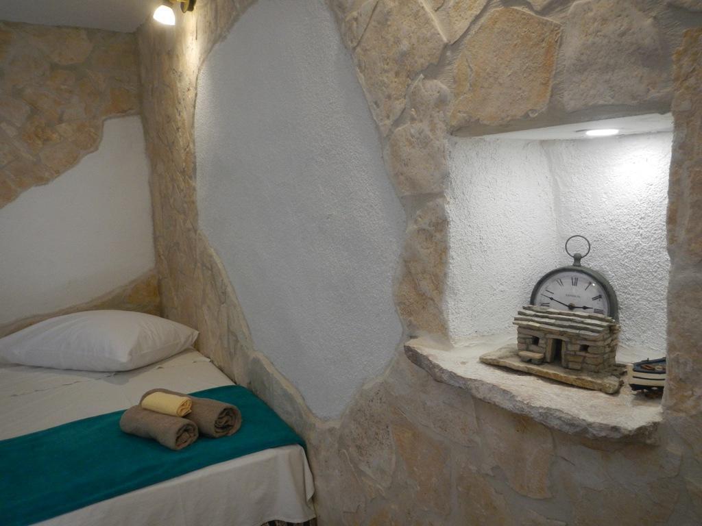 Apartments Valter Тисно Екстер'єр фото
